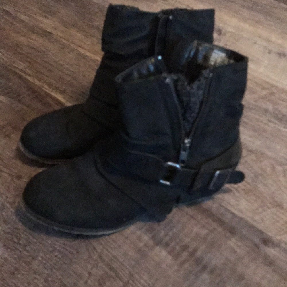 Black boots